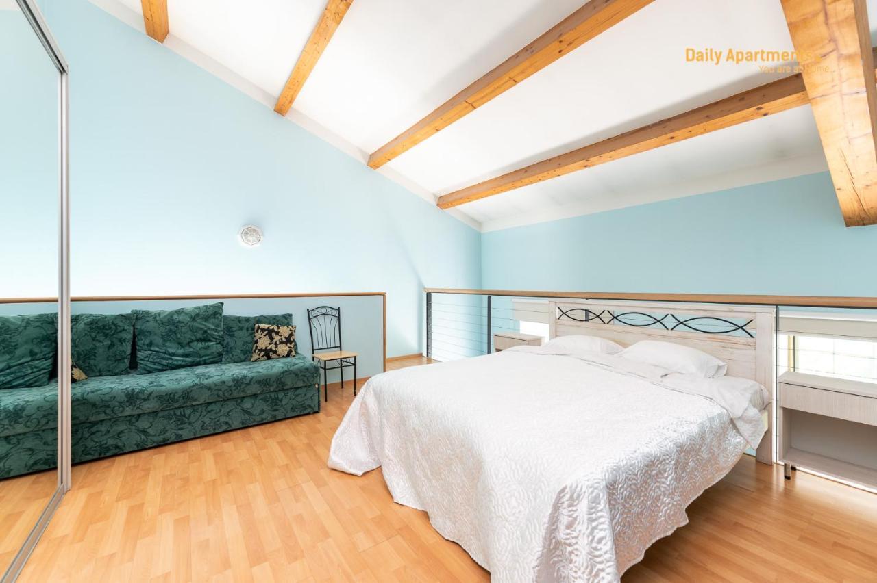 Daily Apartments - Duplex Apartment Tallinn Bagian luar foto